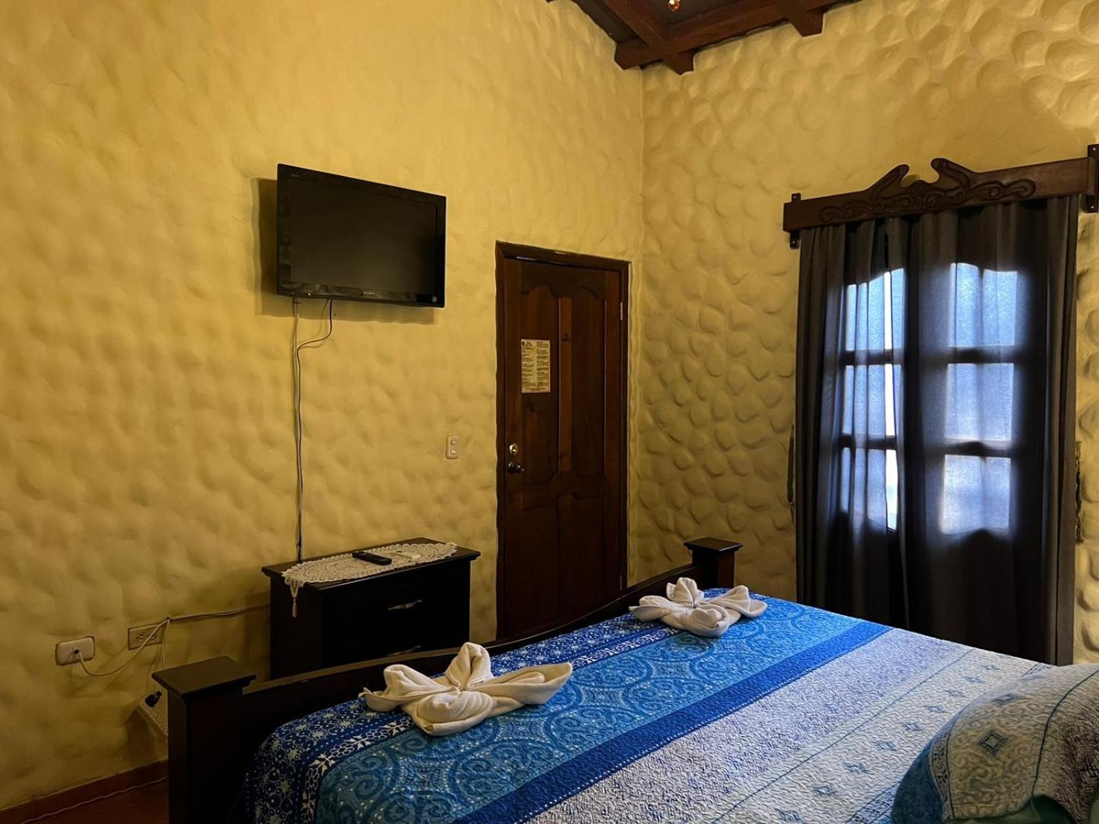 Hotel Caxa Real Комаягуа Екстер'єр фото