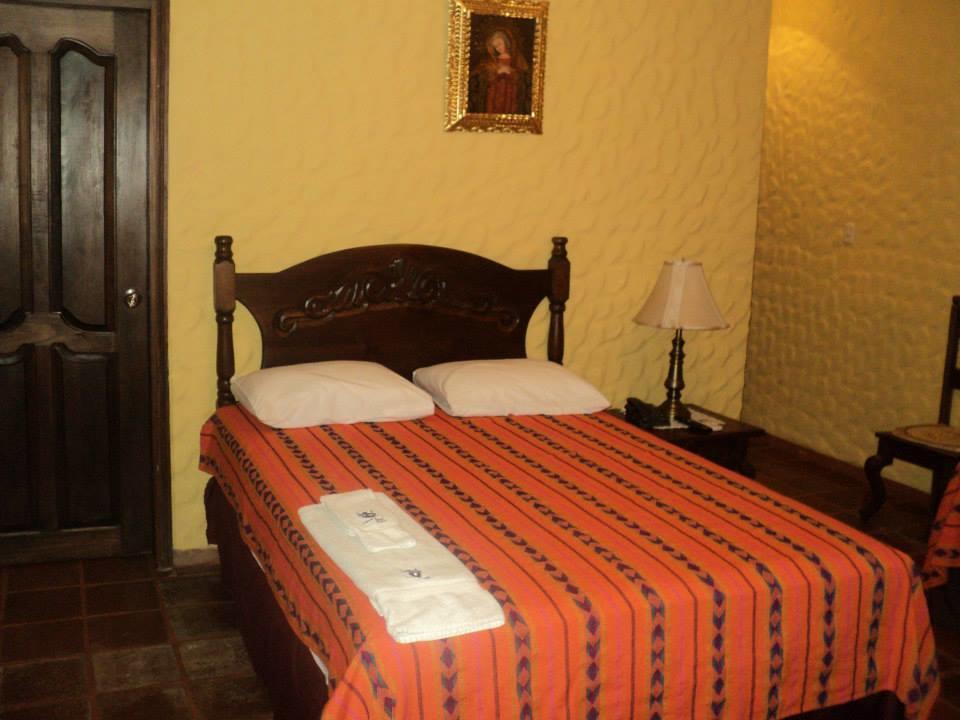 Hotel Caxa Real Комаягуа Екстер'єр фото